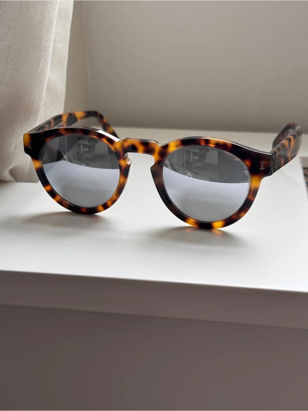 Illesteva Leonard Sunglassed